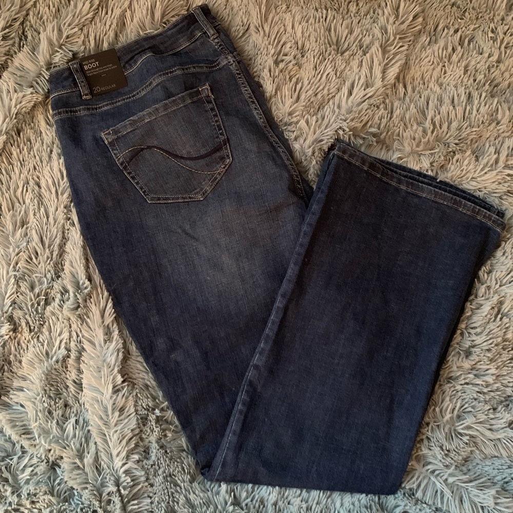 NWT Lane Bryant Bootcut Jean sz 20